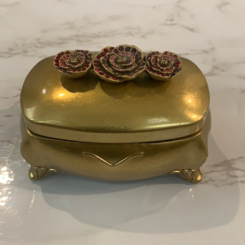 Gold jewelry box